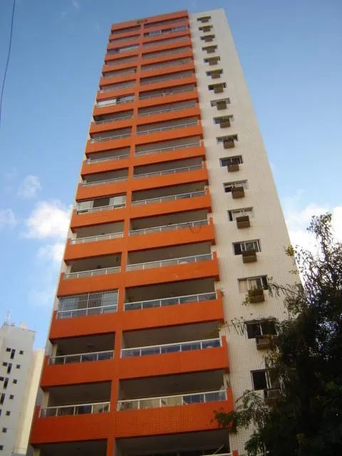Apartamento à venda no Edifício Chateau Royal em Boa Viagem com 3 quartos e varanda