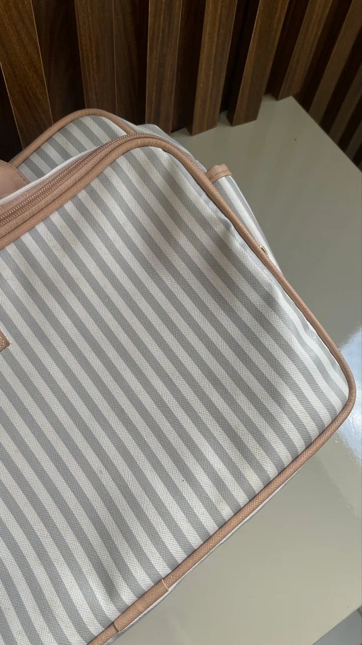 Bolsa Maternidade Hug Listrada  - Usada, Conservada - Foto 2