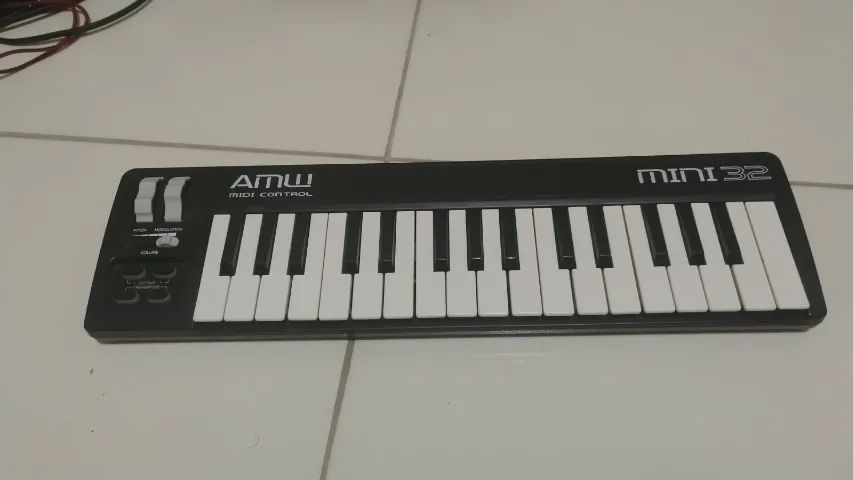 CONTROLADOR MIDI mini 32