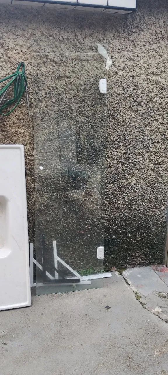 Vendo 2 Box de vidro para banheiro folha duplas 