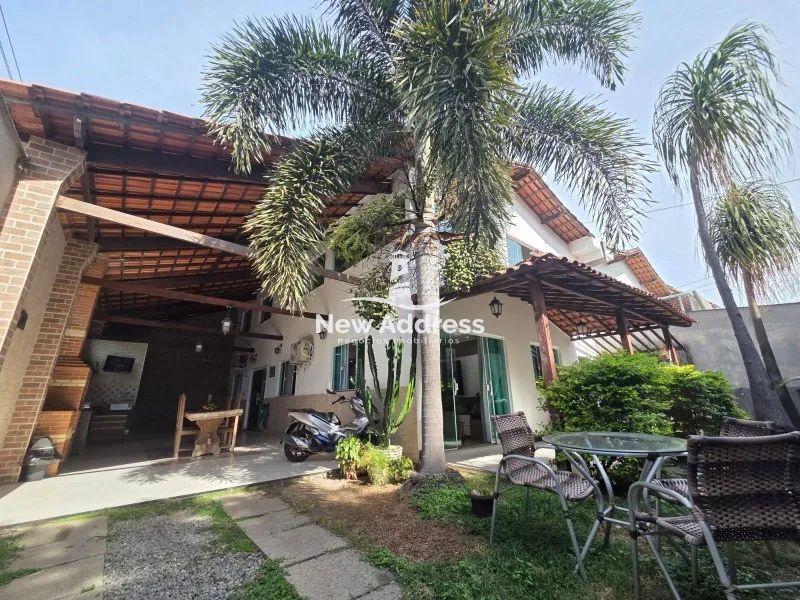 Casa Duplex à venda com 4 Quartos com Área Gourmet em Vila Nova - Vila Velha