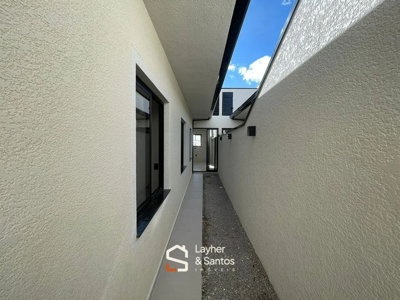 CASA COM ESPAÇO GOURMET À VENDA - Foto 4