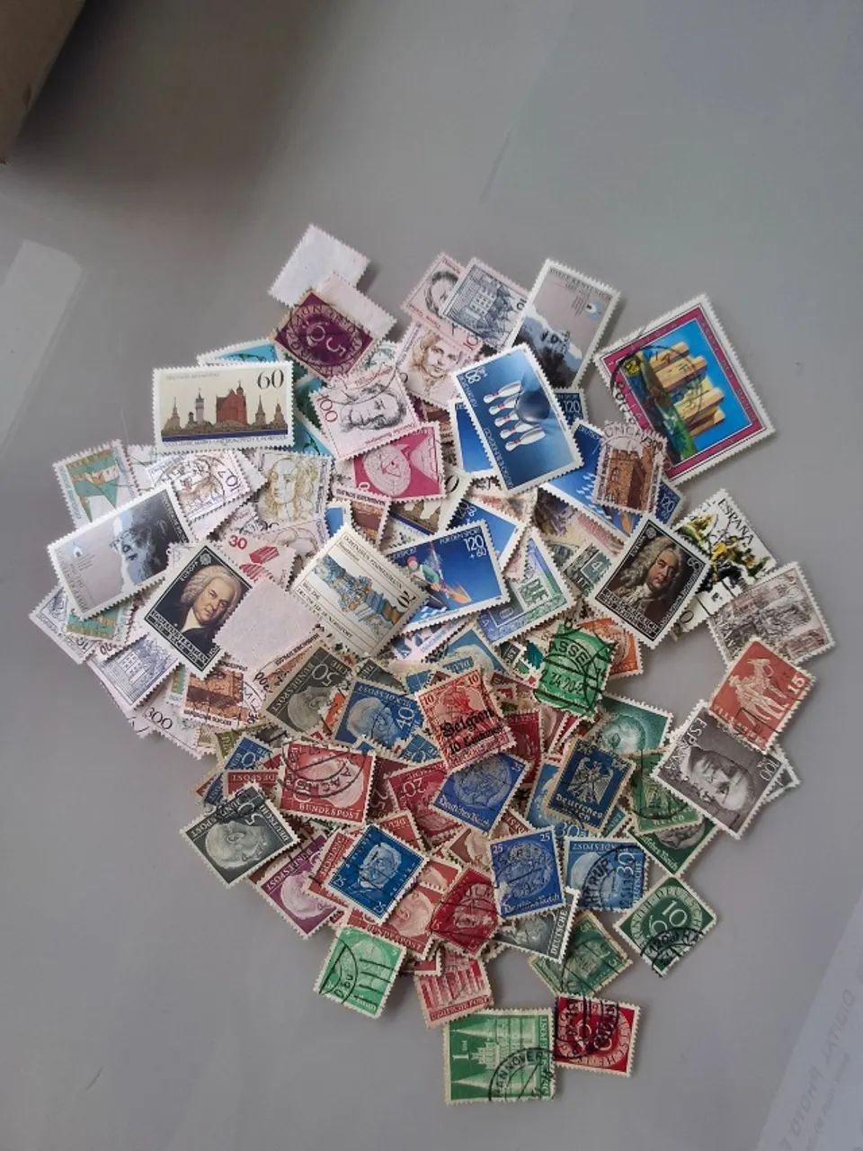 Cédulas antigas e selos postais  - Foto 2