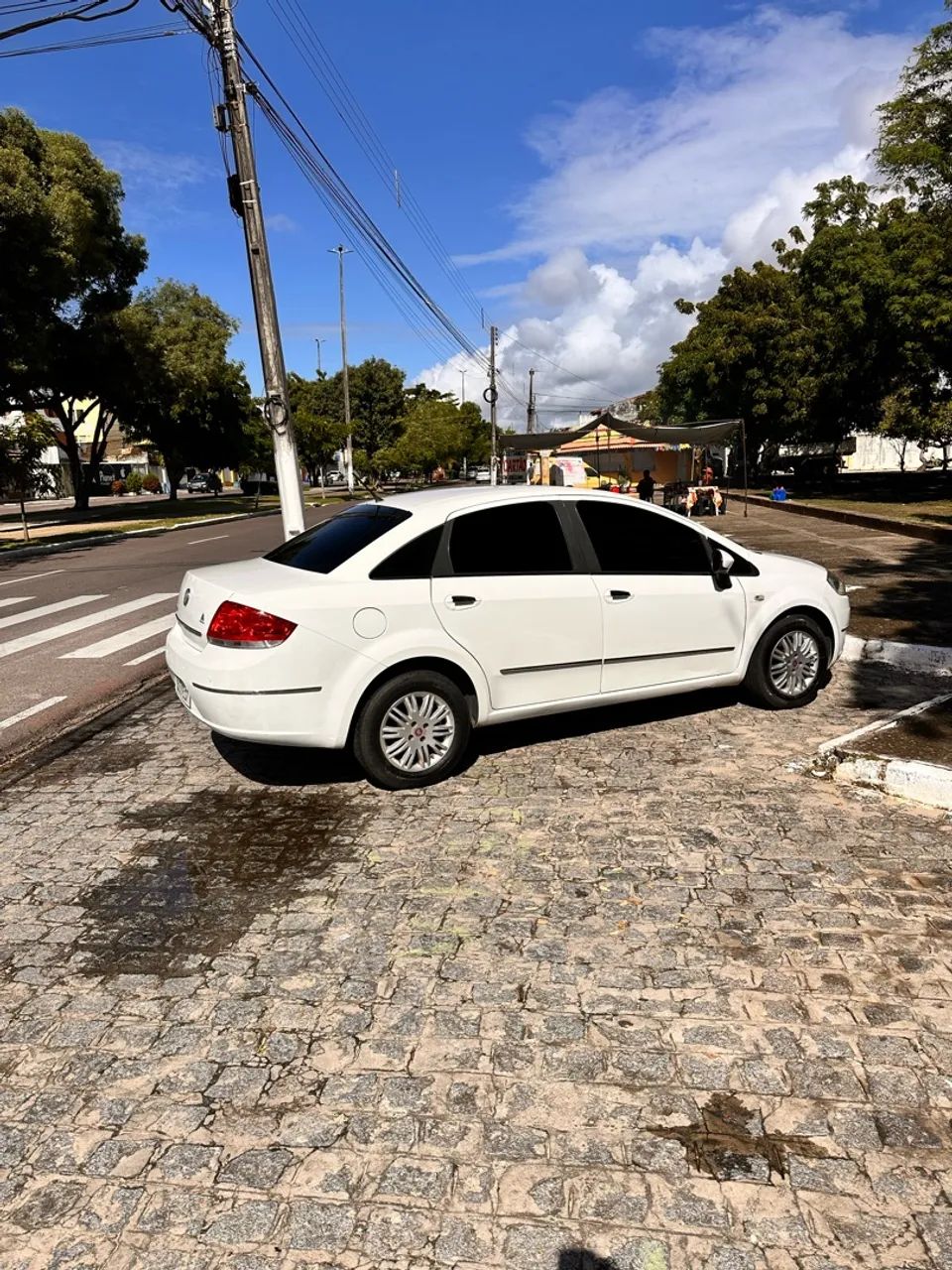 Fiat Linea Essence Dualogic 1.8 Flex 16V 4P 2013 - Foto 4