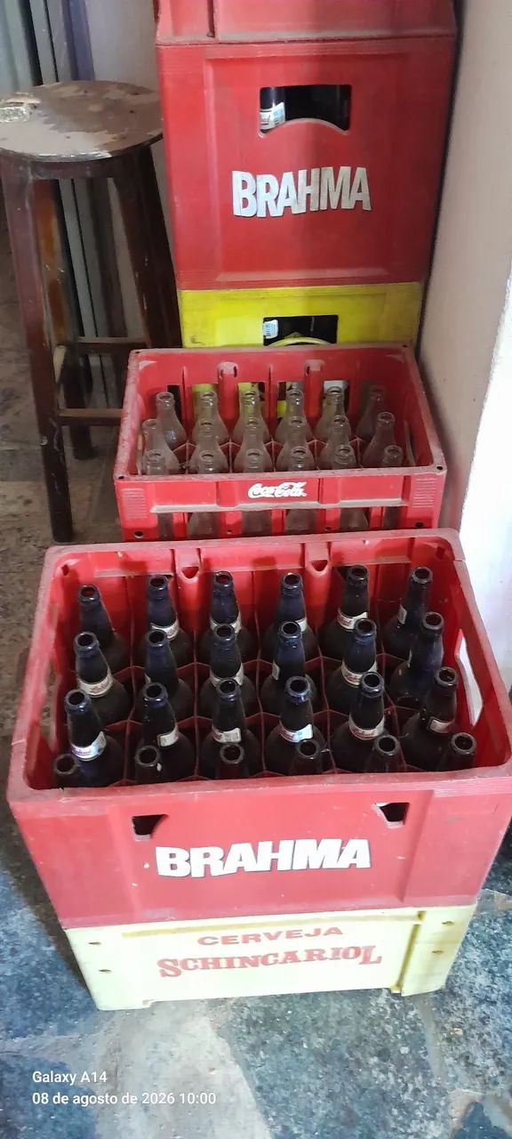 Garrafas de cerveja vazias - Foto 2