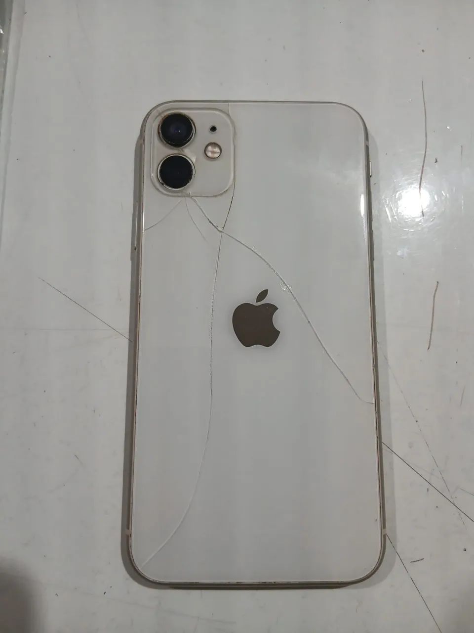 Vendo IPhone 11 - Foto 4