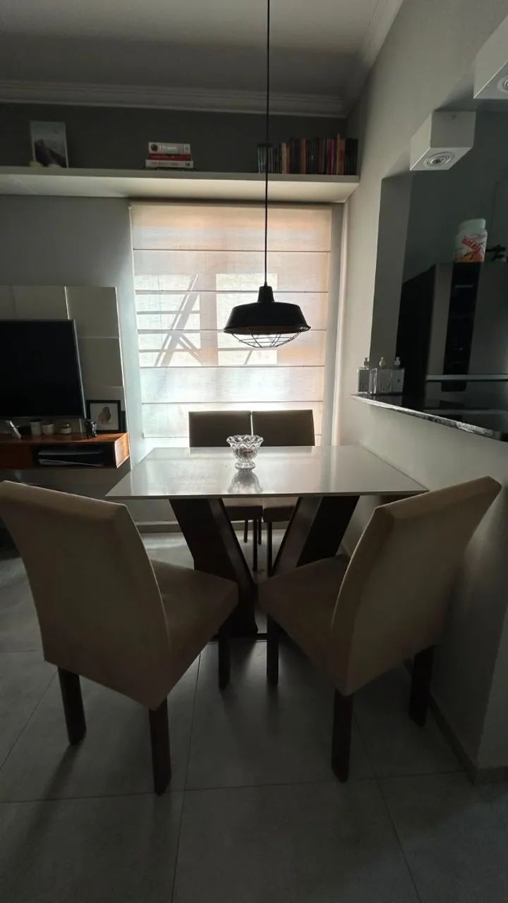 Mesa de jantas com 4 cadeiras - Foto 2