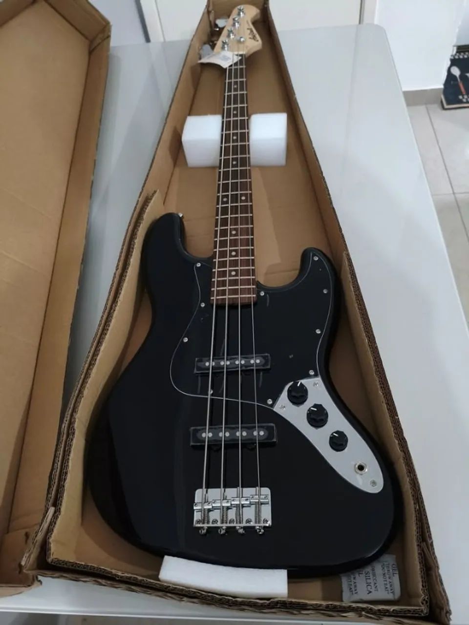  CONTRABAIXO JAZZ BASS ARIA PRO II STB-JBB 4 CORDAS PRETO (NOVO) - Foto 2