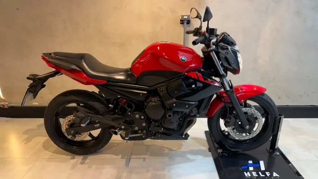 Yamaha XJ6 N - Foto 2