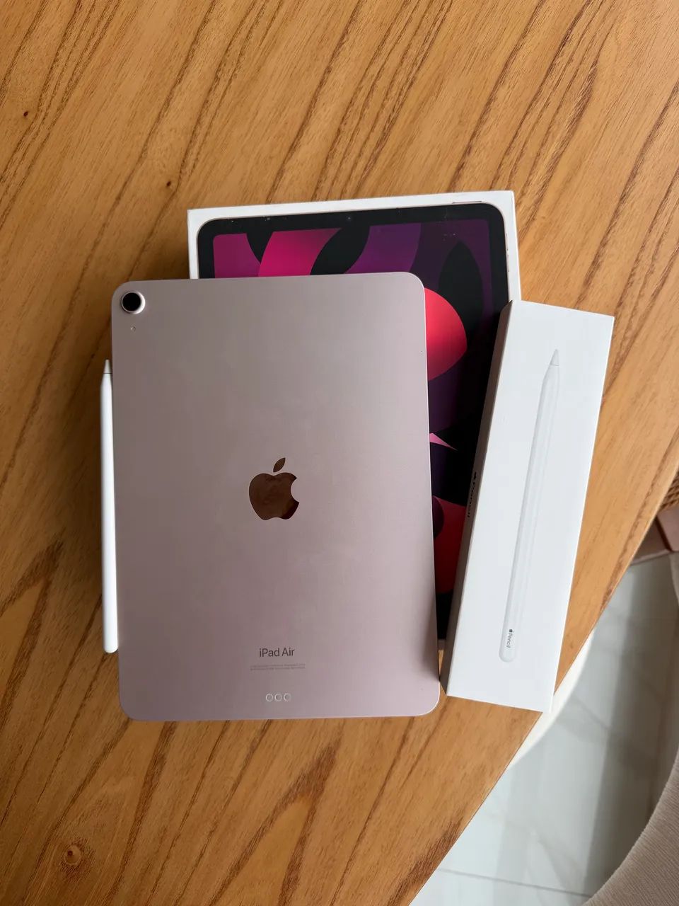 iPad Air 5 geração 64gb - Tablets e E-Readers - Vila Ema, São José