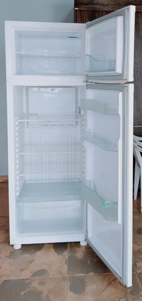 Geladeira Duplex Consul 110vlts  - Foto 2