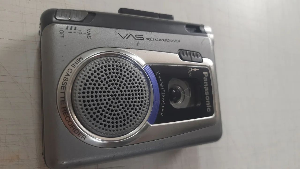 gravador mini Panasonic com recursos 