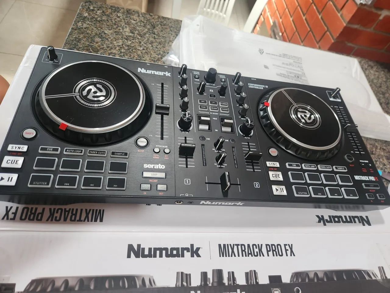 Controlador Numark mixtrack Pro Fx
