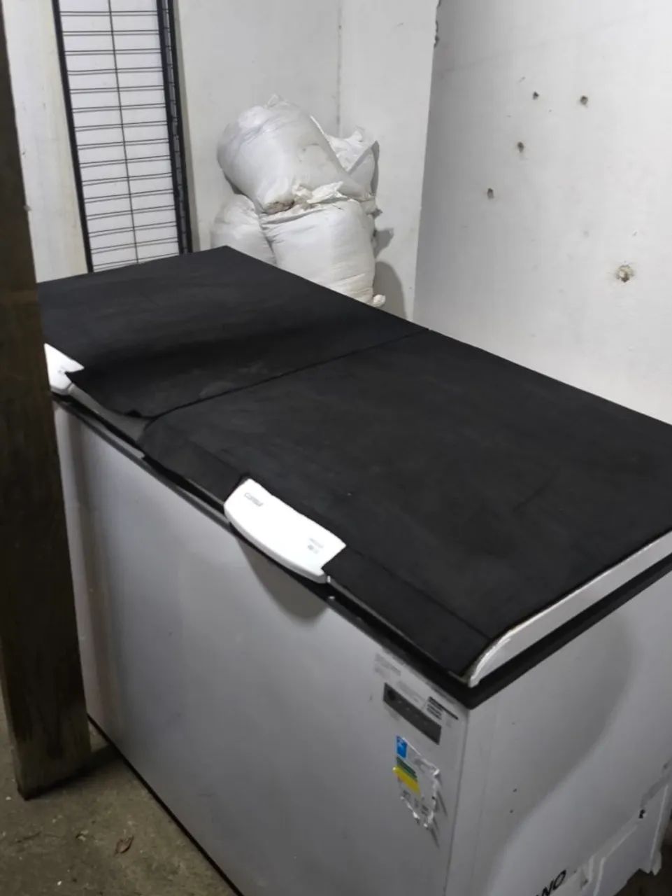 Vendo frezzer horizontal 534 litros Consul 