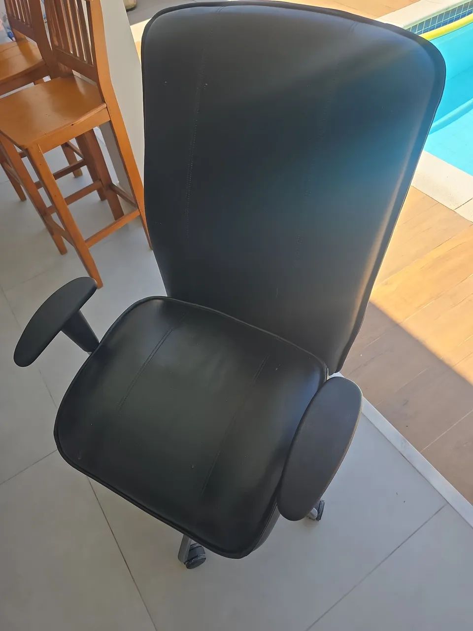 Cadeira escritório - Presidente  - Foto 5