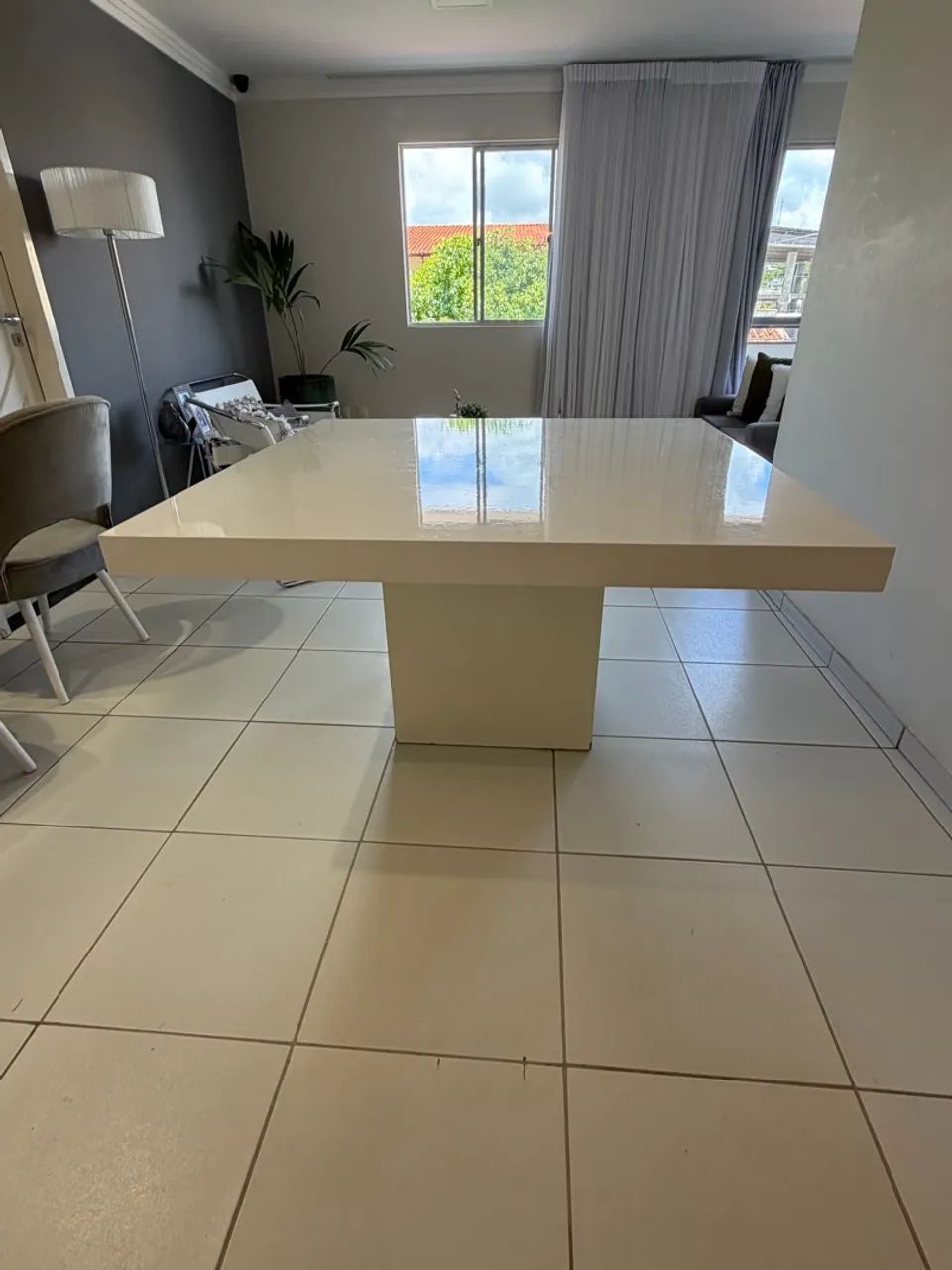 Mesa de jantar quadrada - Foto 2