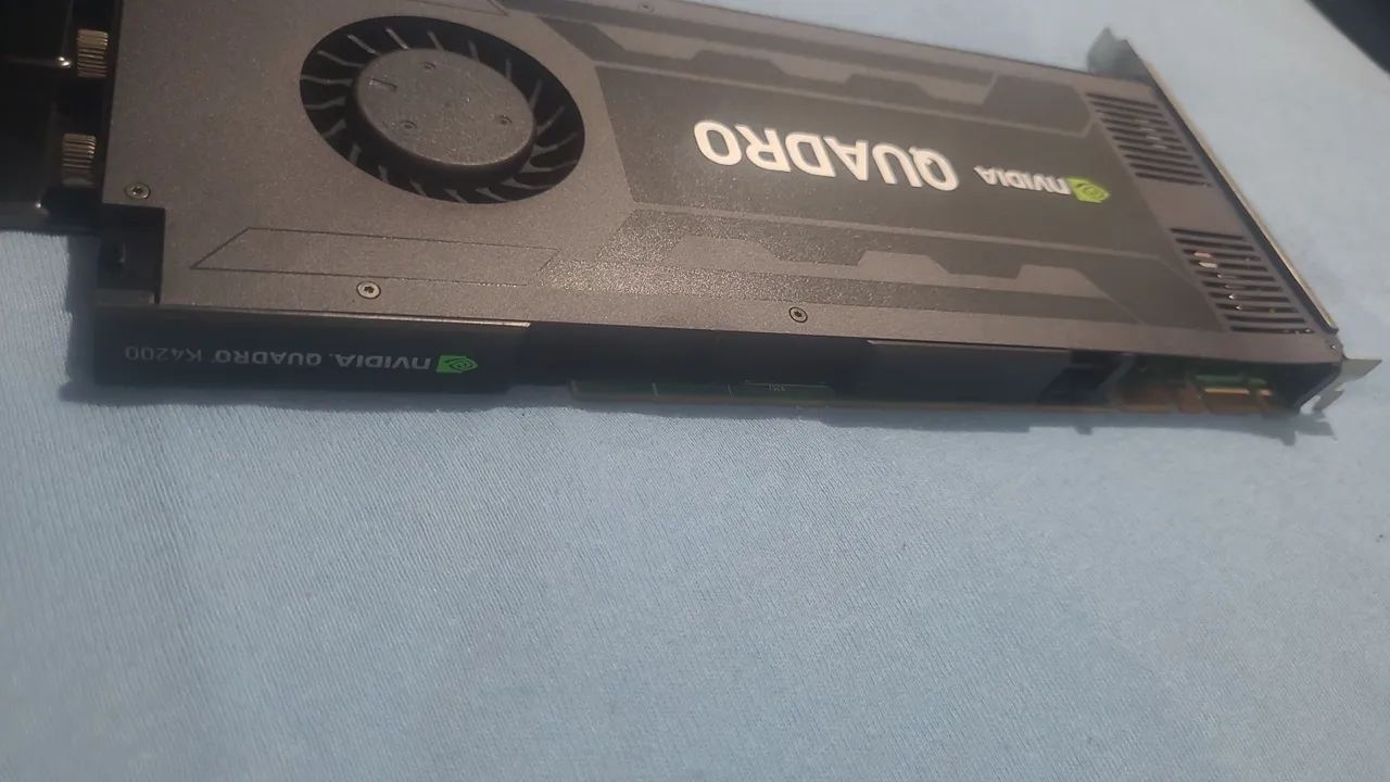Placa de vídeo nvidia Quadro K4200 4GB GDDR5 funcionando perfeitamente - Foto 2