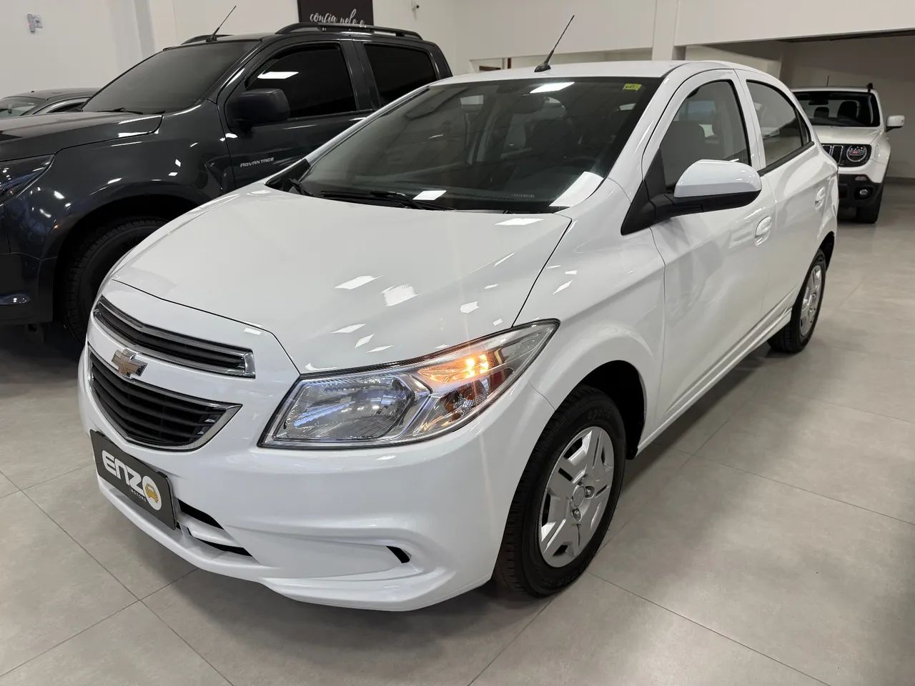 Chevrolet Onix Hatch LT 1.0 8V Flex Mec. 4P 2015