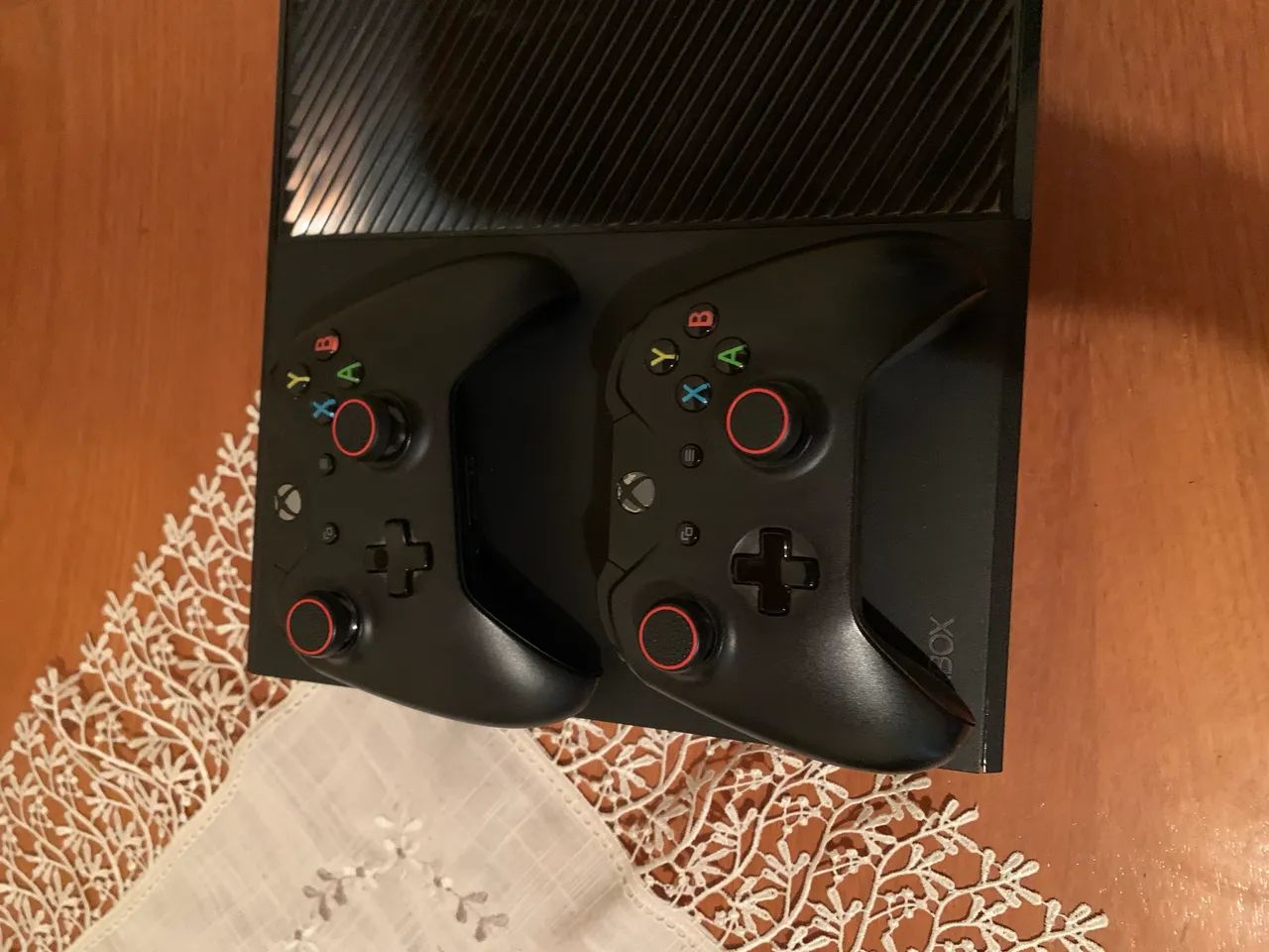 Xbox one, com jogos e controles  - Foto 4