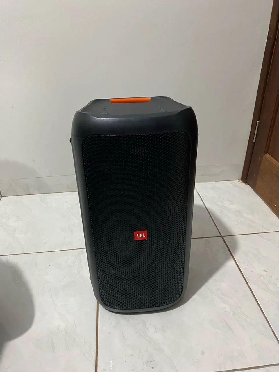 Caixa de Som JBL PartBox100