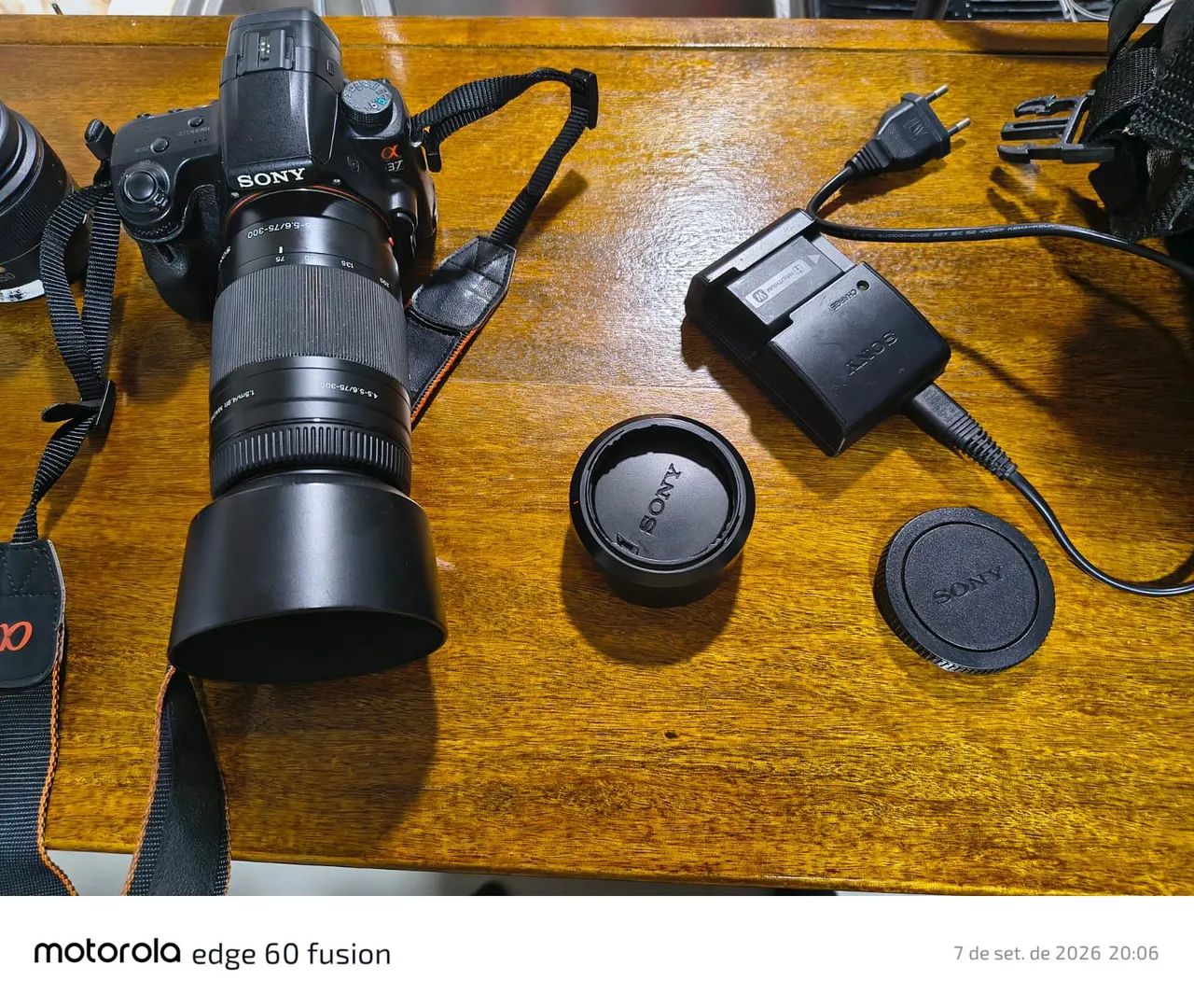 Câmera Sony Alpha A37 - Foto 4