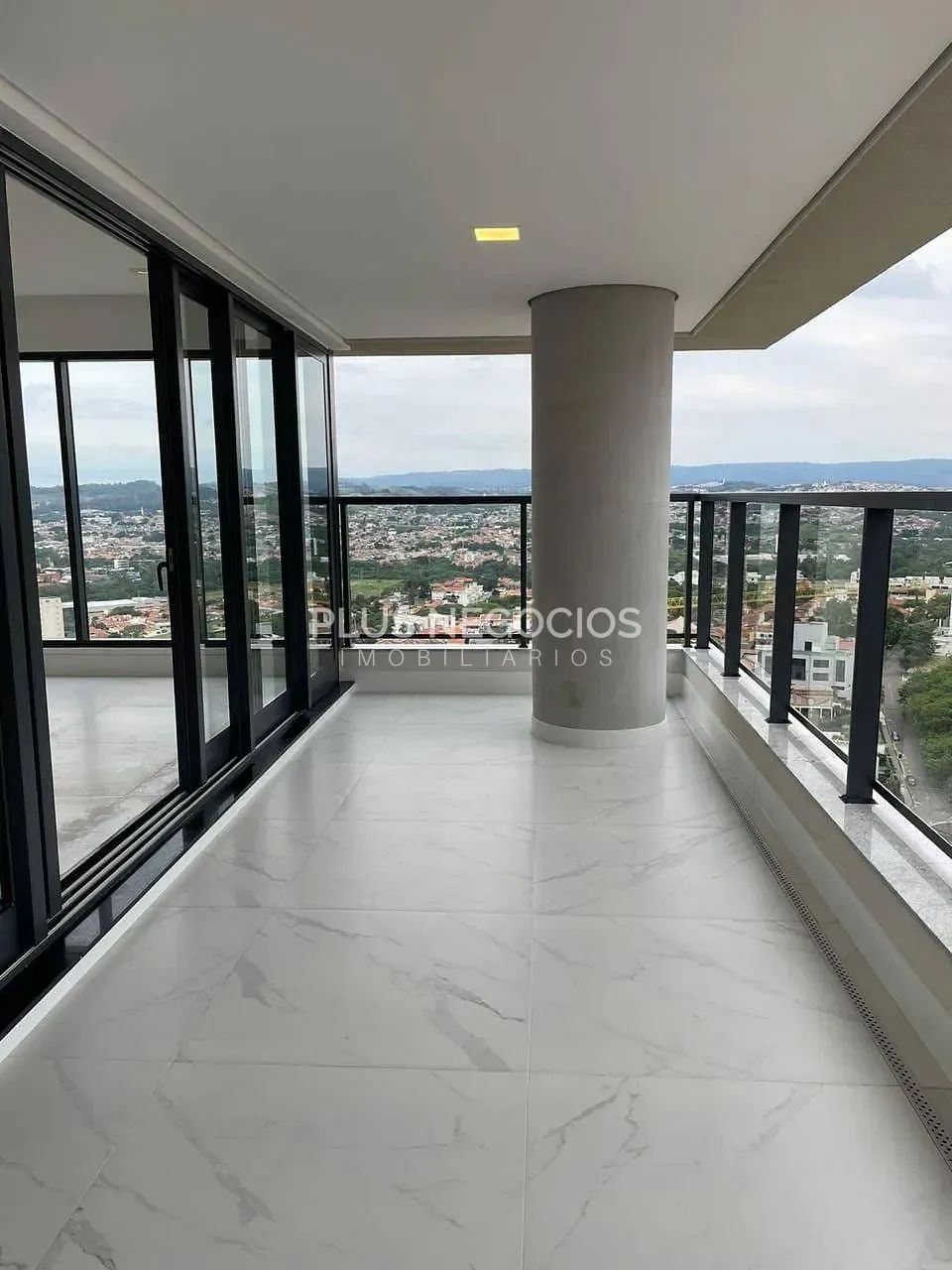 Apartamento à Venda no Edifício Icone em Sorocaba  3 Suítes, 155 m², Andar Alto e Pronto p - Foto 3