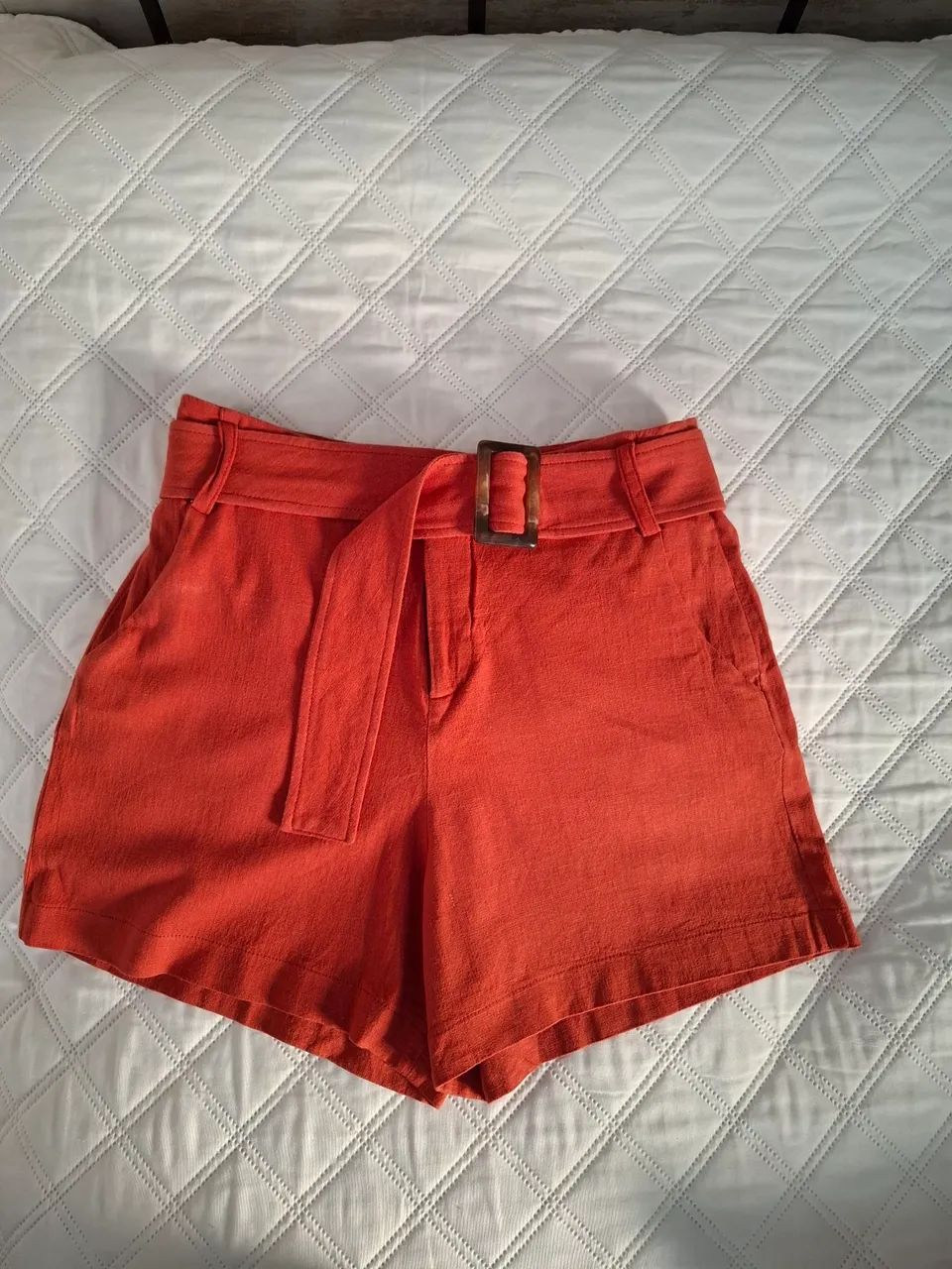Short em linho tam 38 cor terracota