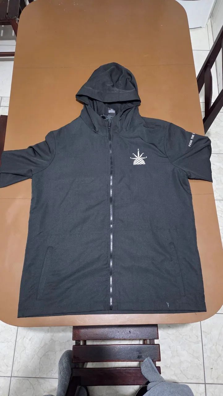 Jaqueta Corta Vento Pineapple Supply