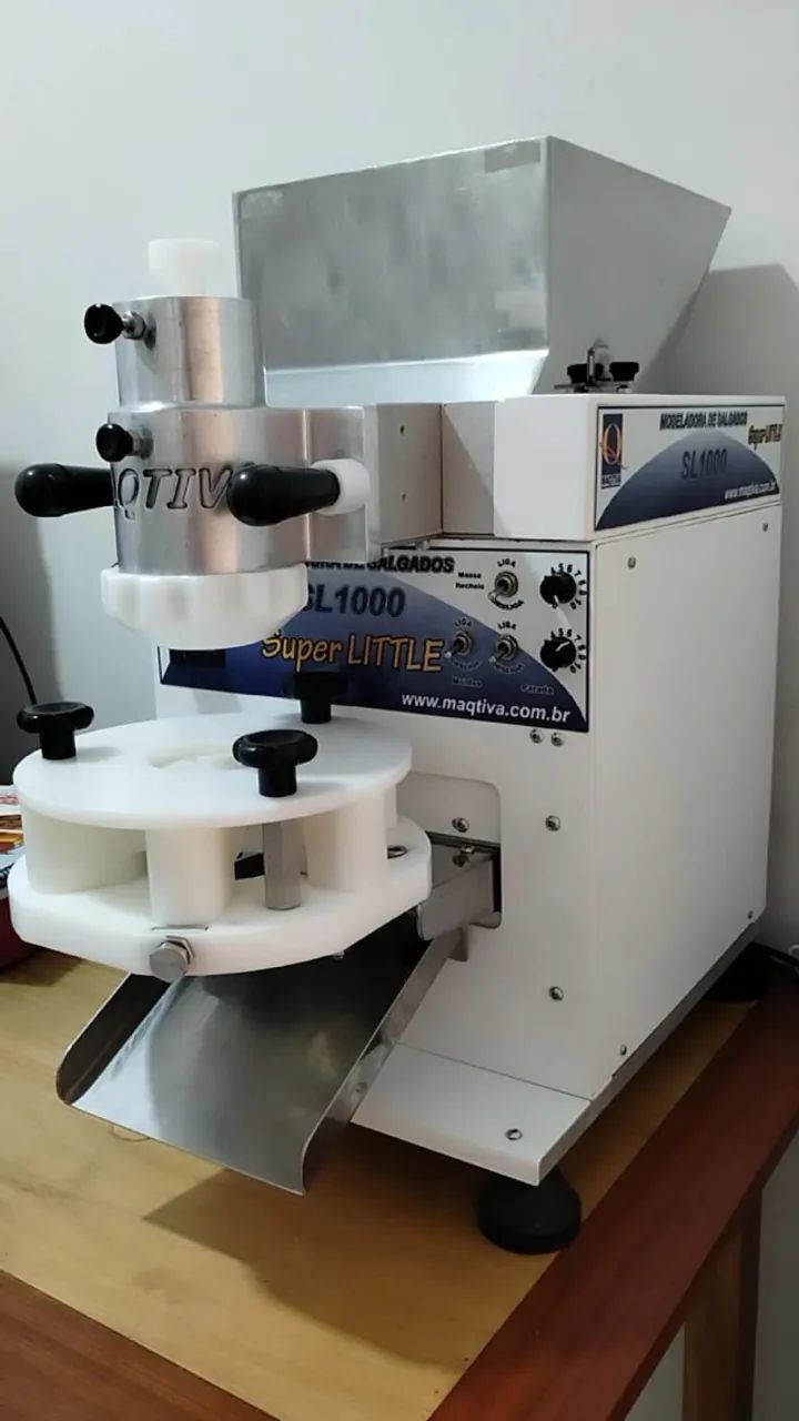 Vendo Máquina de Salgados e Masseira - Foto 3