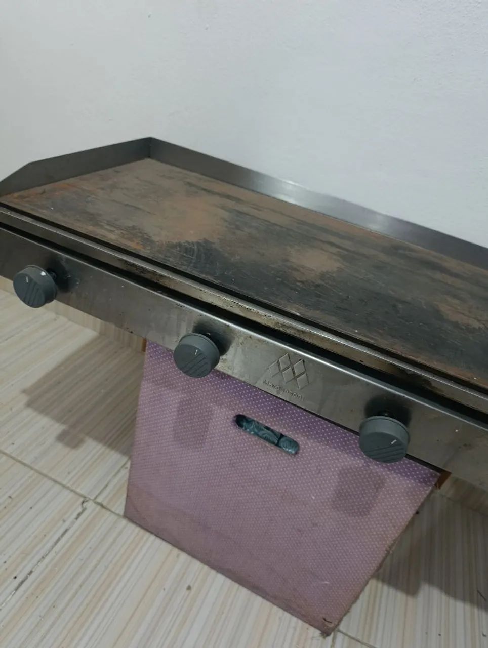 Chapa de Lanche e  Bifeteira a Gás 80 x 42 Cm  Marchesoni 3 Queimadores - Foto 4