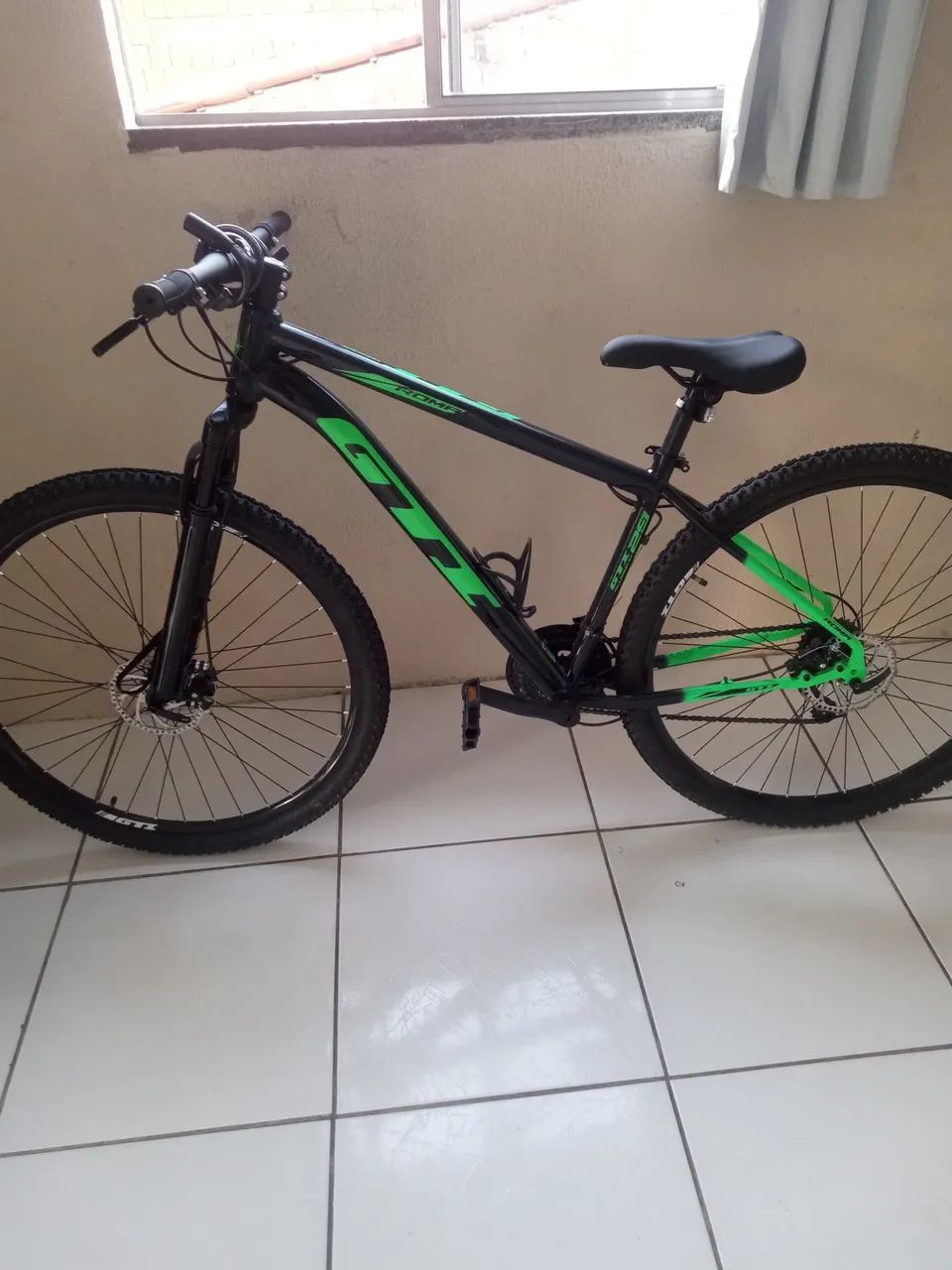 Vendo bicicleta aro 29 nova - Foto 2