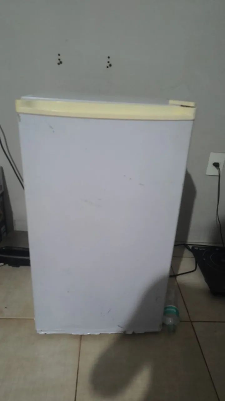Frigobar Midea 120 L - Foto 3