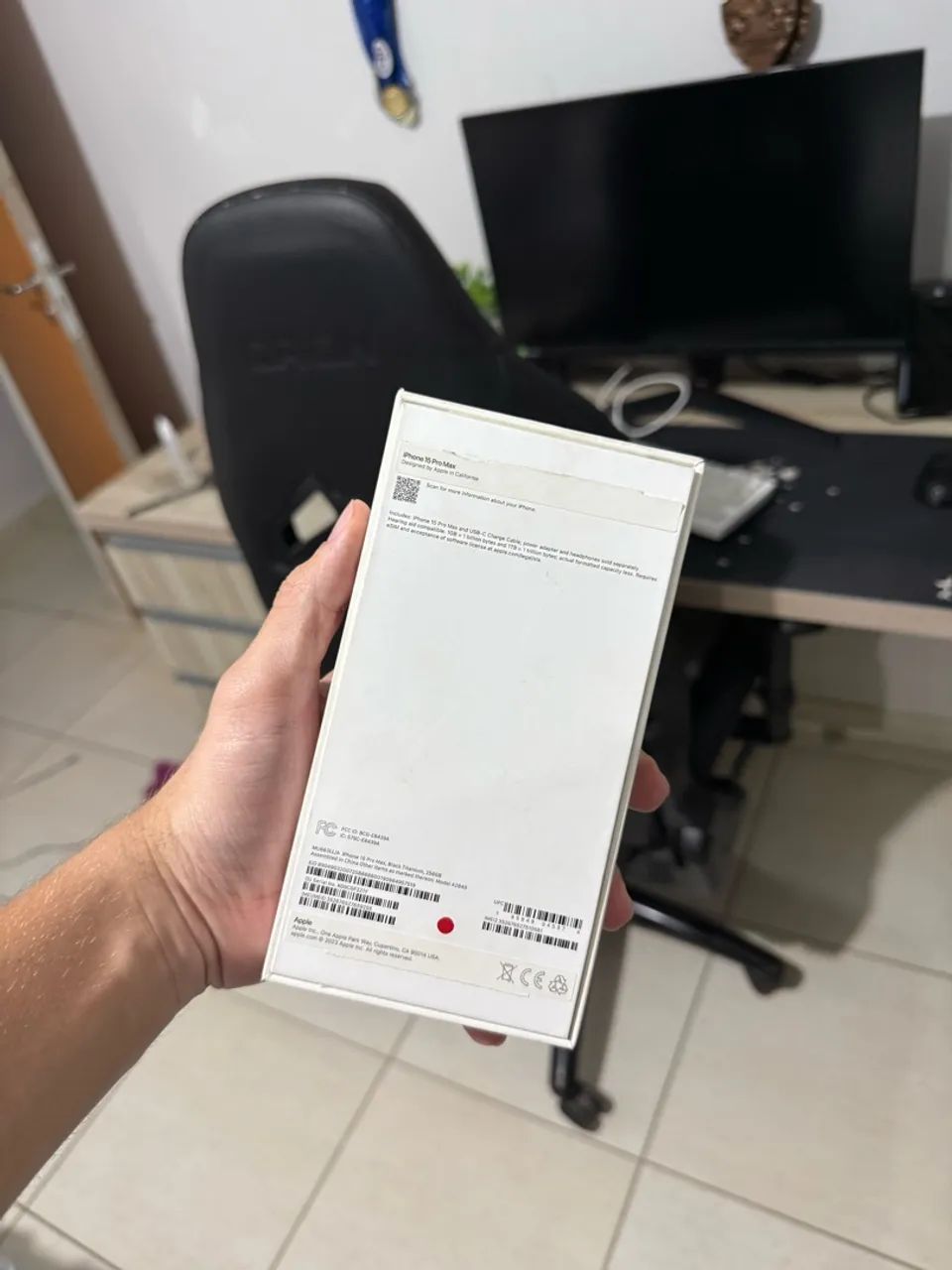 CAIXA DE IPHONE 15 PRO MAX  - Foto 2