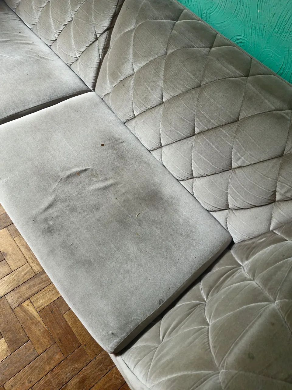 SOFÁ USADO COM MARCAS DE USO - Foto 2