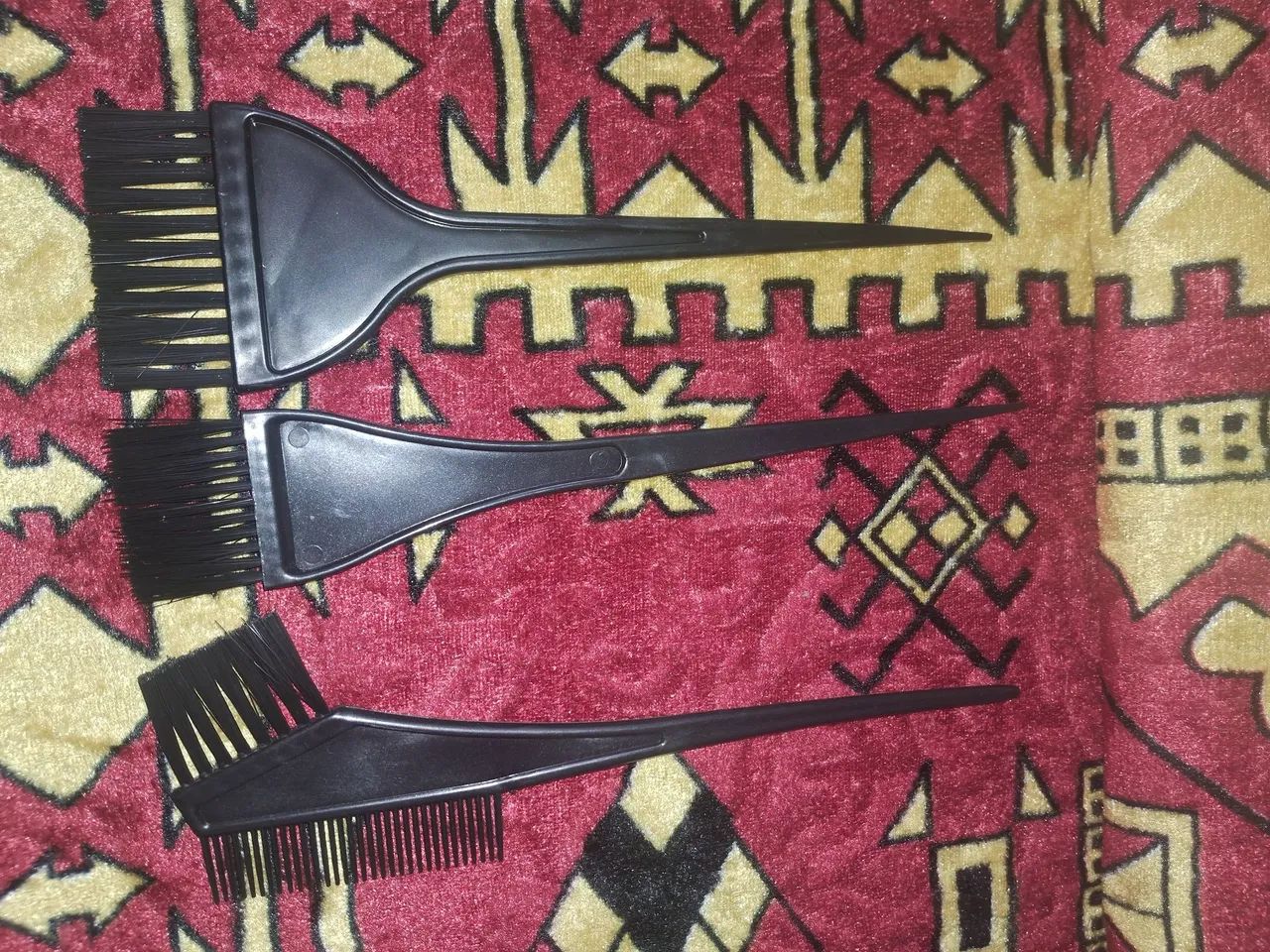 Kit com 3 pincel pente para pintar tingir cabelos  - Foto 3