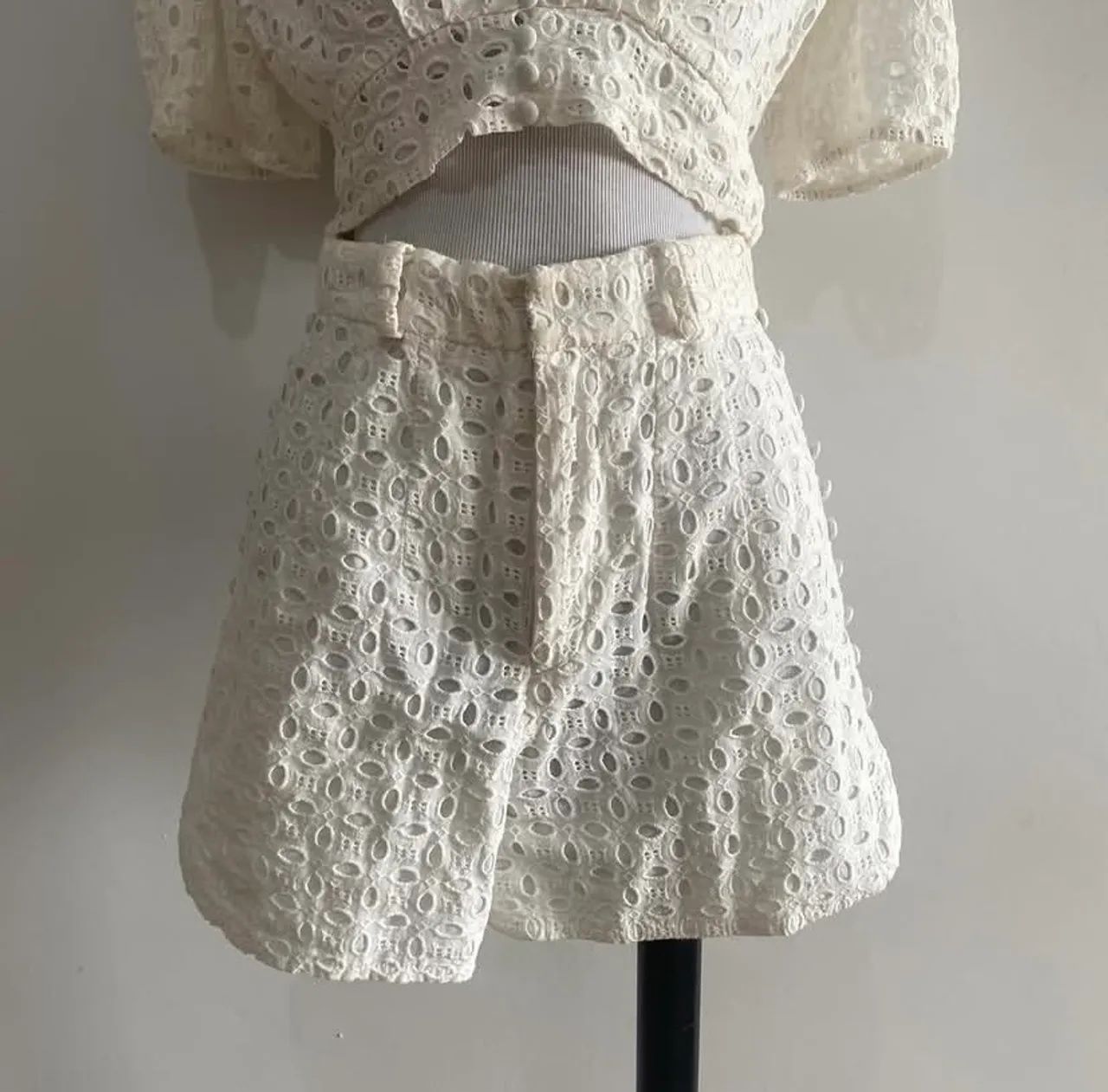 Conjunto crppped e short branco - Foto 3