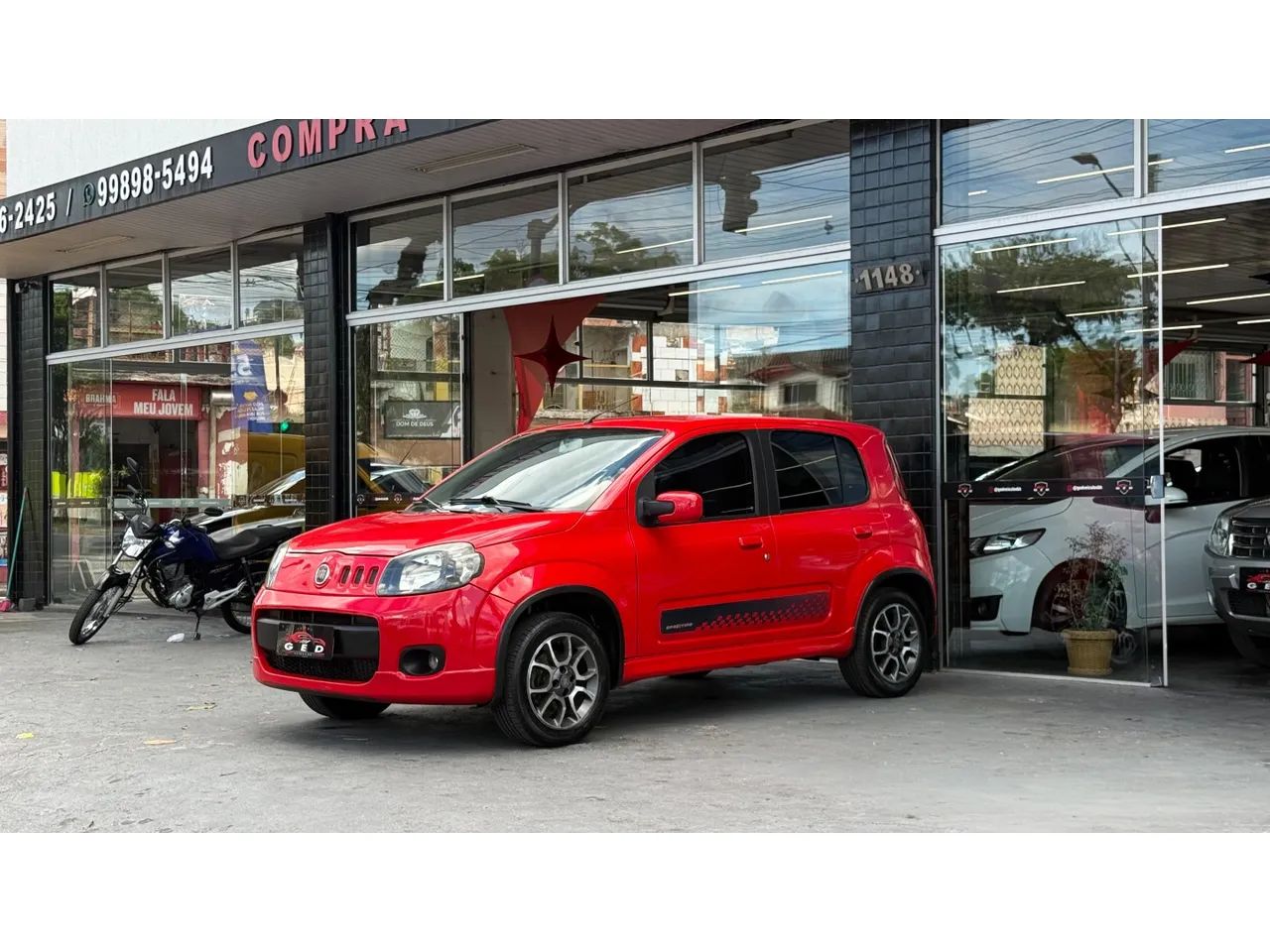 Fiat Uno Sporting 1.4 EVO Fire Flex 8V 4P 2012