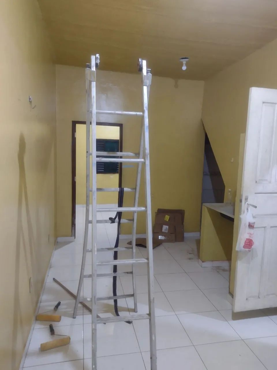 Aluga-se apartamento 
