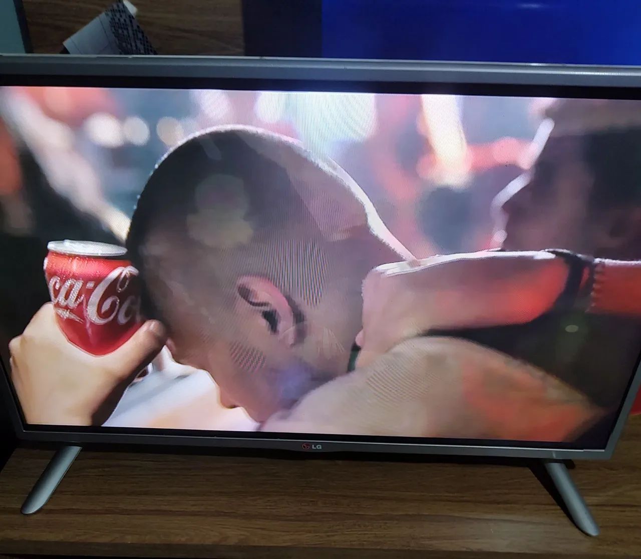 Vendo uma TV LG 32 polegadas Smart 