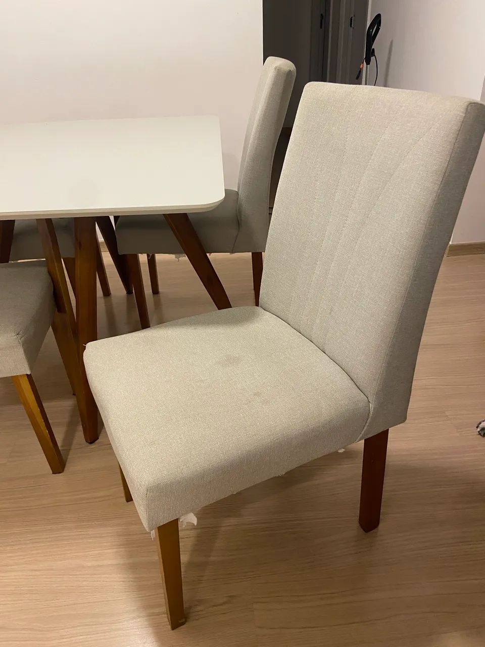 Mesa retangular com 4 cadeiras tampo de vidro 1,20 x 90  - Foto 5