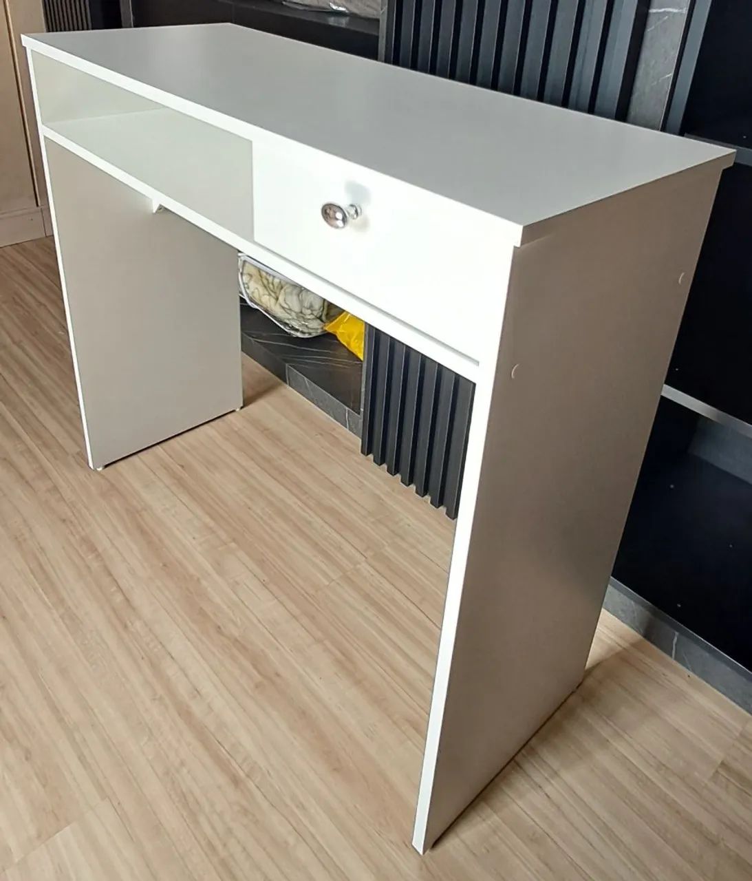 Mesa maquiagem MDF