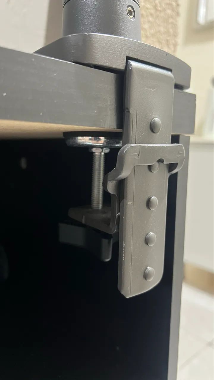 Braço articulado monitor de 17 a 30 polegadas - Foto 3