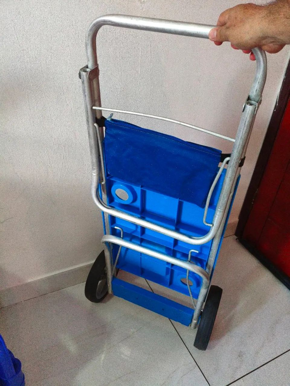 Carrinho de praia para cadeiras e cooler  - Foto 2