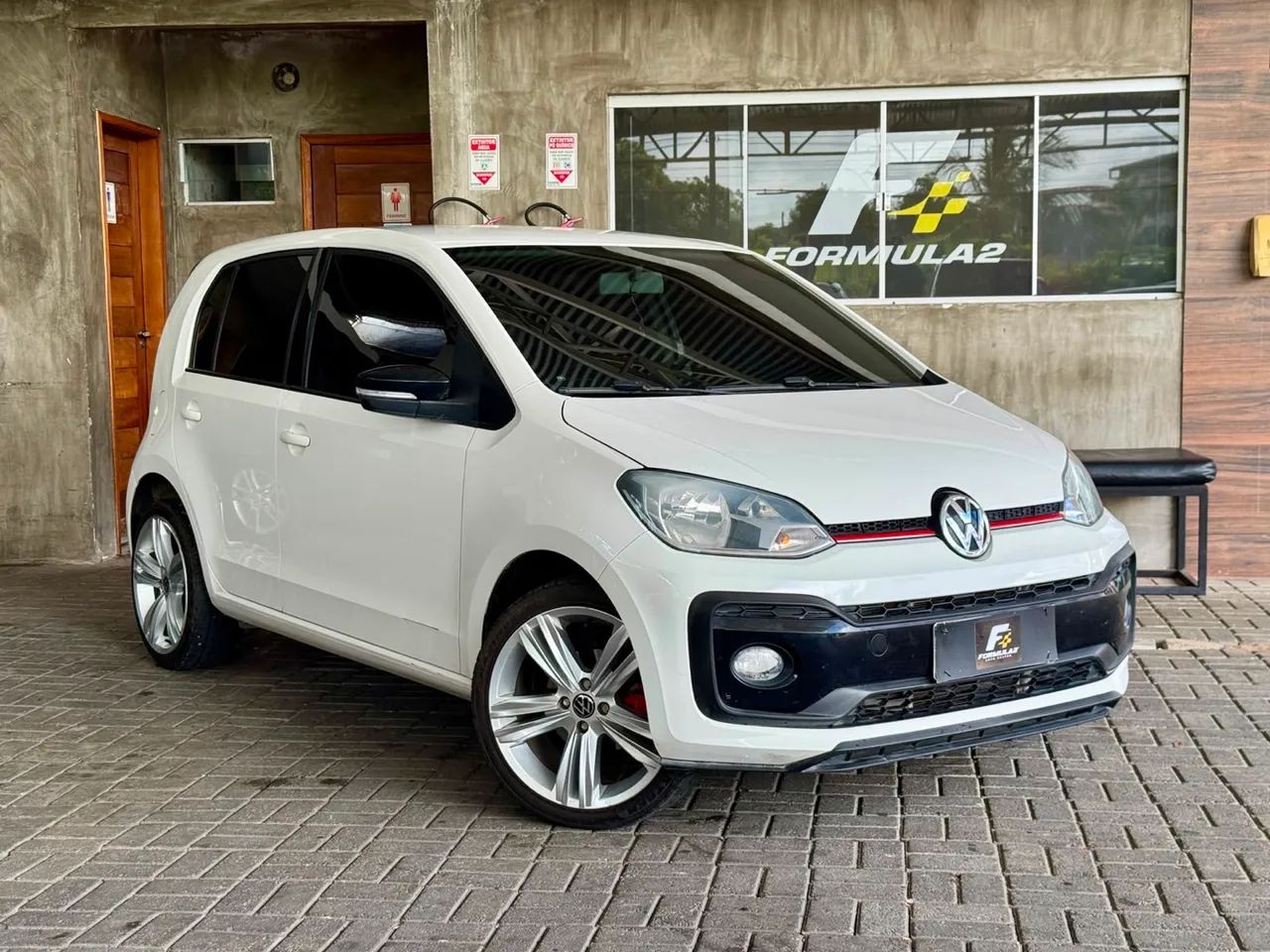 Volkswagen Up! up! move 1.0 TSI Total Flex 12V 5p 2018