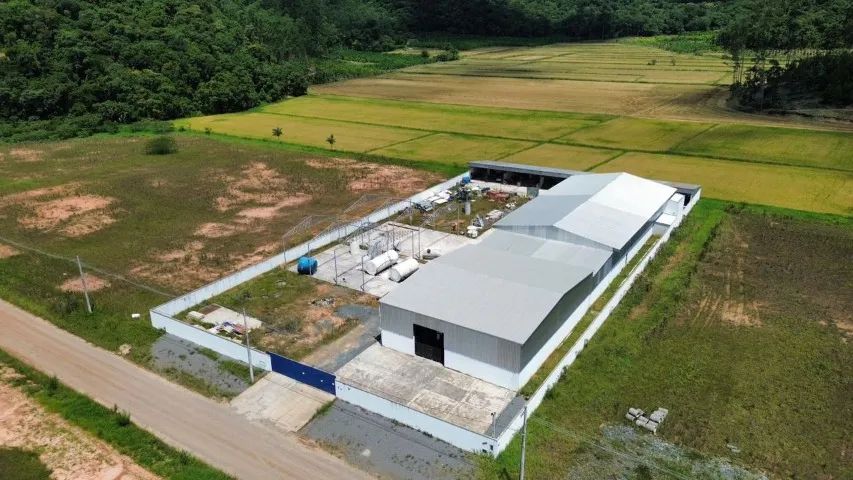 ÁREA INDUSTRIAL À VENDA - 6.000 M² COMPLETA E PRONTA PARA OPERAÇÃO - Foto 3