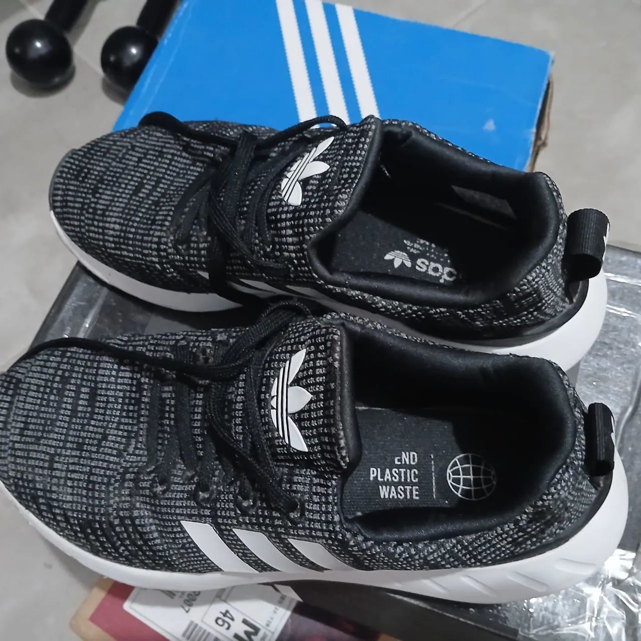 Tênis Adidas  - Foto 3