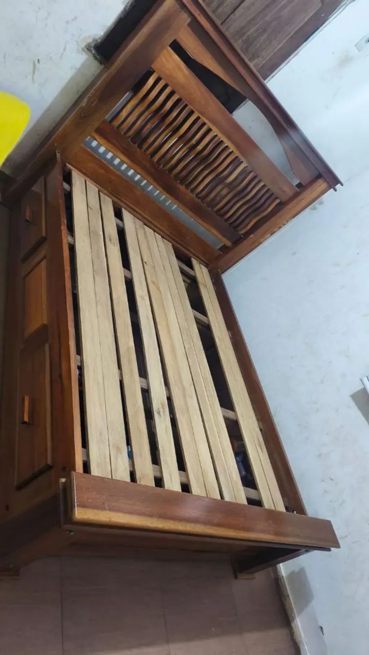 Cama de Madeira Maciça com 4 Gavetas - Casal