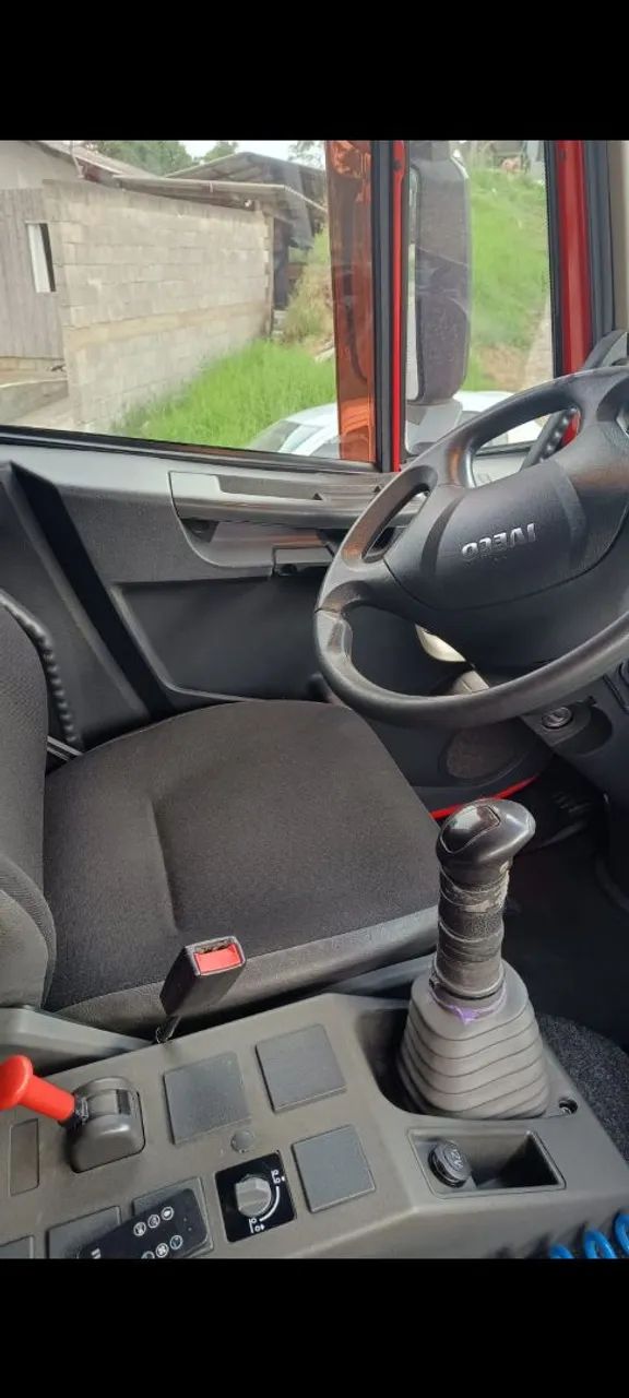 Iveco Tector 240E28S - Foto 5