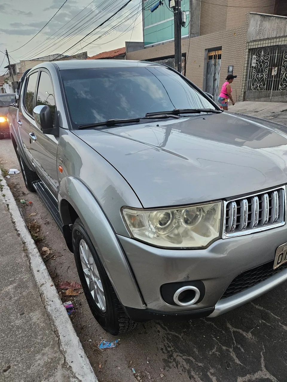 Mitsubishi L200 EVOLUTION 3.2 4X4 TB INT. DIESEL 2013