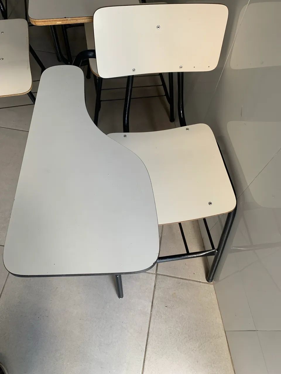 Cadeiras escolares com braço  - Foto 2